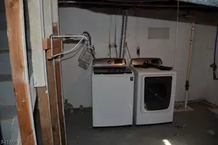 8 Millbrook Rd, Franklin Township, NJ 07882 - Photo 21