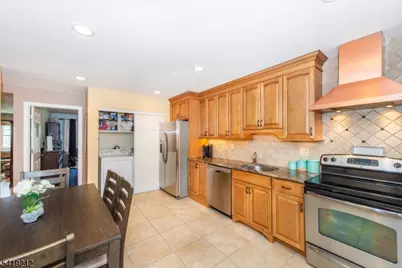 580 Bloomfield Ave #11B, West Caldwell, NJ 07006 - Photo 5