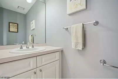 77 Derby Ct, Madison, NJ 07940 - Photo 9