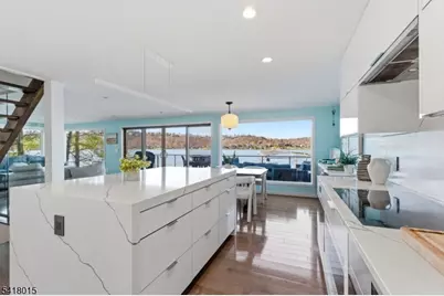 9 Balsam Pkwy, Sparta Township, NJ 07871 - Photo 5