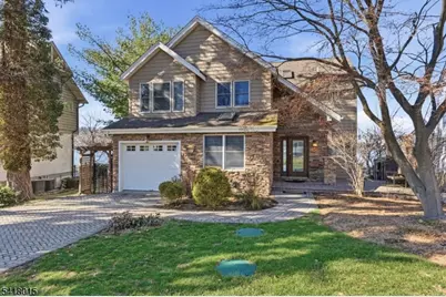 9 Balsam Pkwy, Sparta Township, NJ 07871 - Photo 3