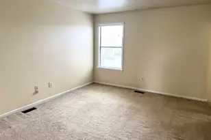 253 Spruce Ct, Raritan Township, NJ 08822 - Photo 15