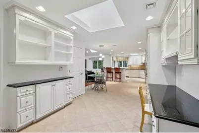 27 Oak Pl, North Caldwell, NJ 07006 - Photo 15