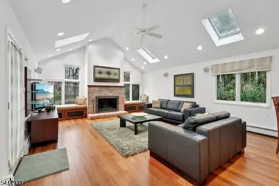 27 Oak Pl, North Caldwell, NJ 07006 - Photo 3