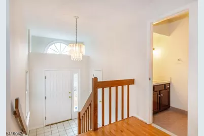 38 Noelle Ct, Lincoln Park, NJ 07035 - Photo 3