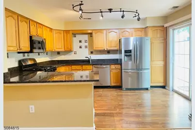 313 Hannah Way, Bridgewater, NJ 08807 - Photo 5
