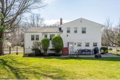 199 Hickson Dr, New Providence, NJ 07974 - Photo 9