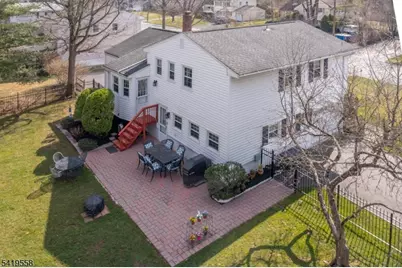 199 Hickson Dr, New Providence, NJ 07974 - Photo 5