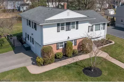 199 Hickson Dr, New Providence, NJ 07974 - Photo 3