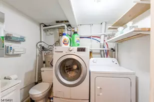 34 Lakeview Ave, Butler, NJ 07405 - Photo 17