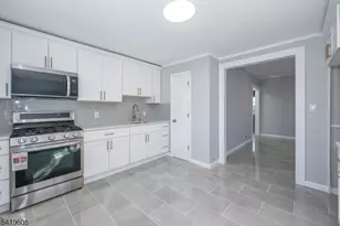 723 E 26th St, Paterson, NJ 07504 - Photo 31