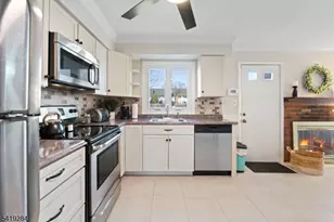 302 Columbia Common, Hillsborough Township, NJ 08844 - Photo 9