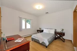 253 Delawanna Ave, Clifton, NJ 07014 - Photo 13