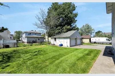 253 Delawanna Ave, Clifton, NJ 07014 - Photo 3