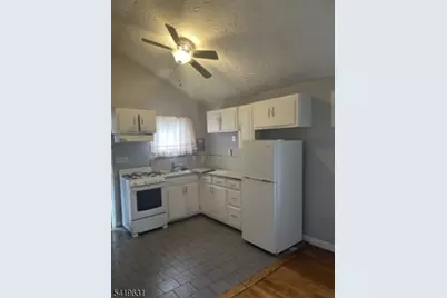 77 Wardle Ave, Berkeley Heights Township, NJ 07922 - Photo 9