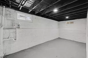 127 Albert St, North Arlington, NJ 07031 - Photo 37