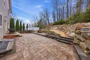 130 Valley View Dr, Rockaway Township, NJ 07866 - Photo 3