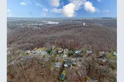 130 Valley View Dr, Rockaway Township, NJ 07866 - Photo 5