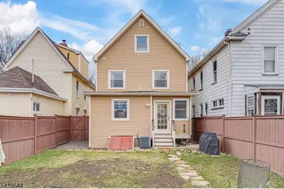 8 Grant St, Morristown, NJ 07960 - Photo 35