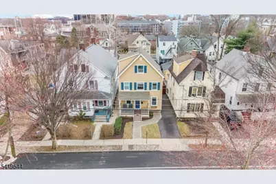 8 Grant St, Morristown, NJ 07960 - Photo 37