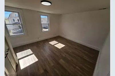 611 New York Ave #2, Lyndhurst Township, NJ 07071 - Photo 9