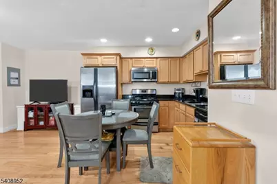 5 Maple Ave #102, Union Township, NJ 07088 - Photo 7