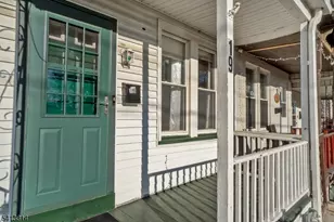 19 Railroad Ave, Phillipsburg, NJ 08865 - Photo 1