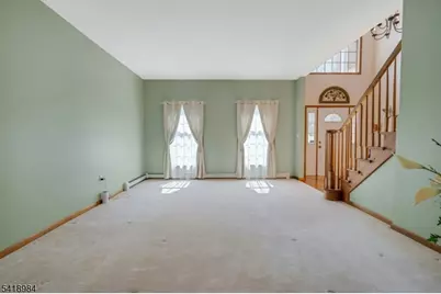 5 Noble Ct, Washington Township, NJ 07853 - Photo 9