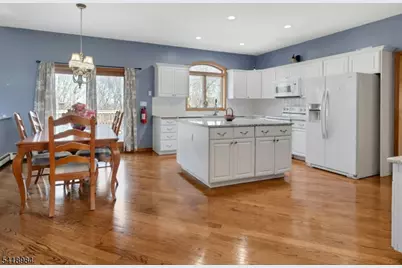 5 Noble Ct, Washington Township, NJ 07853 - Photo 17