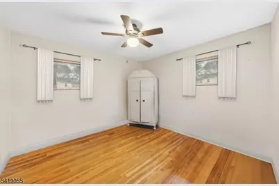 22 Cottage St, Belleville, NJ 07109 - Photo 13