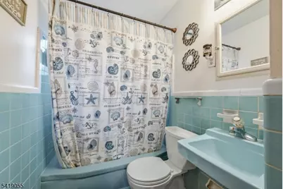 22 Cottage St, Belleville, NJ 07109 - Photo 11