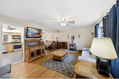 22 Cottage St, Belleville, NJ 07109 - Photo 3