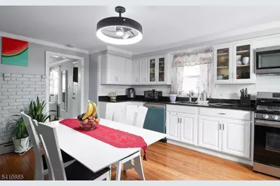 611 Stuyvesant Ave, Irvington, NJ 07111 - Photo 7