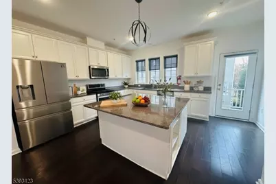 2 Ambrosia Ct, Livingston Twp., NJ 07039 - Photo 7