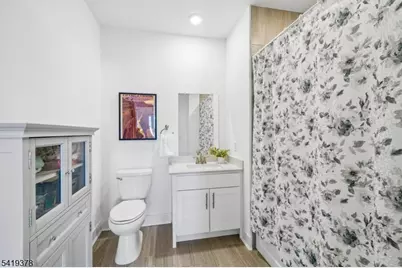 15 Whitney Ave, Morris Plains, NJ 07950 - Photo 17