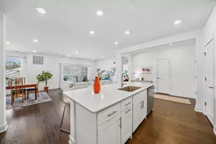 15 Whitney Ave, Morris Plains, NJ 07950 - Photo 5