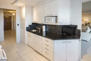 2 Claridge Dr, Verona Twp., NJ 07044 - Photo 5