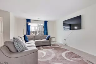 11 Alerica Ln, Franklin Township, NJ 08873 - Photo 5