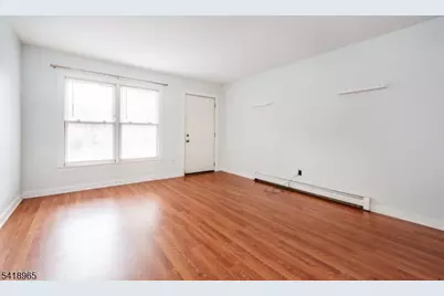 197 Fort Lee Rd, Teaneck Township, NJ 07666 - Photo 5