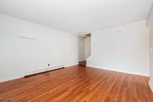 197 Fort Lee Rd, Teaneck Township, NJ 07666 - Photo 3