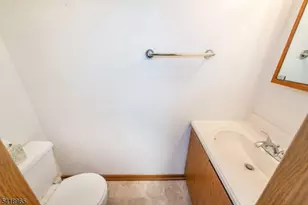 197 Fort Lee Rd, Teaneck Township, NJ 07666 - Photo 19