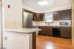 197 Fort Lee Rd, Teaneck Township, NJ 07666 - Photo 11