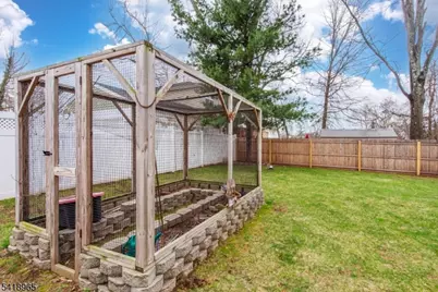 197 Fort Lee Rd, Teaneck Township, NJ 07666 - Photo 35