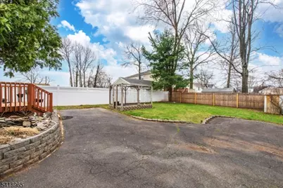 197 Fort Lee Rd, Teaneck Township, NJ 07666 - Photo 33