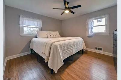 448 Clifton Blvd, Clifton, NJ 07013 - Photo 9