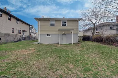 448 Clifton Blvd, Clifton, NJ 07013 - Photo 23