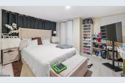 34 Henry St, Woodbridge Township, NJ 07064 - Photo 23