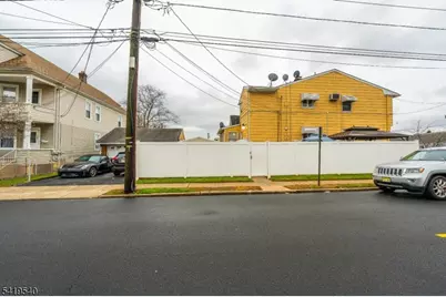 34 Henry St, Woodbridge Township, NJ 07064 - Photo 33