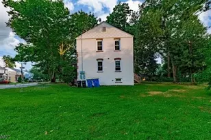 6 Armstrong St, South Bound Brook Boro, NJ 08880 - Photo 15