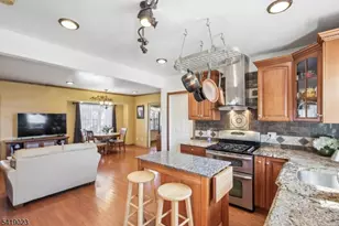 31 Bergen Blvd, Woodland Park, NJ 07424 - Photo 11